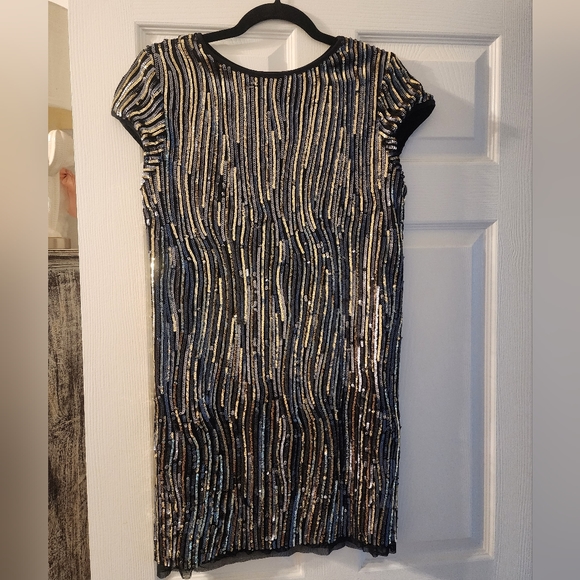 AQUA Sequin Dress - Picture 4 of 7